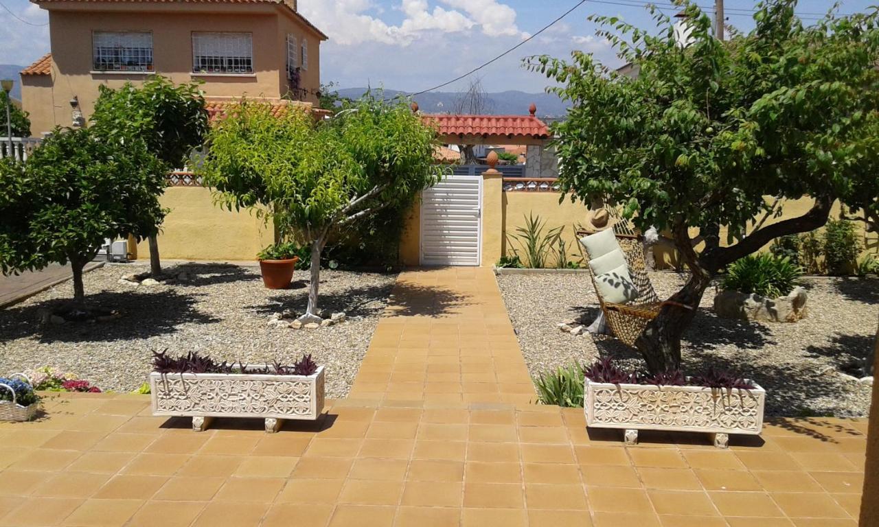 Chalet Vacacional Con Piscina Privada Y Barbacoa Tarragona Esterno foto