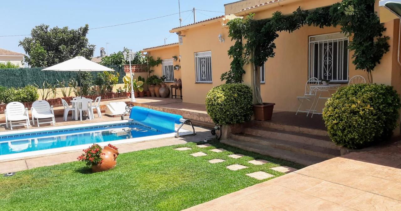 Chalet Vacacional Con Piscina Privada Y Barbacoa Tarragona Esterno foto